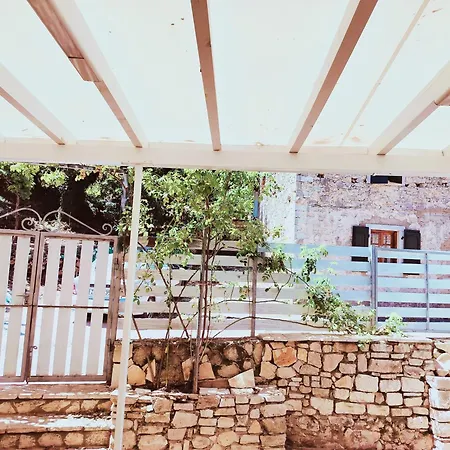Apartman Castello Di Lafki