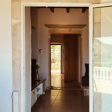 Castello Di Lafki Apartment *