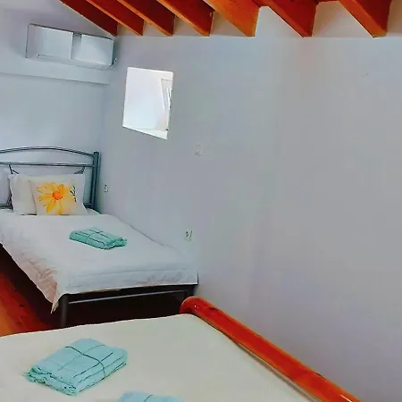 Castello Di Apartament Lafki