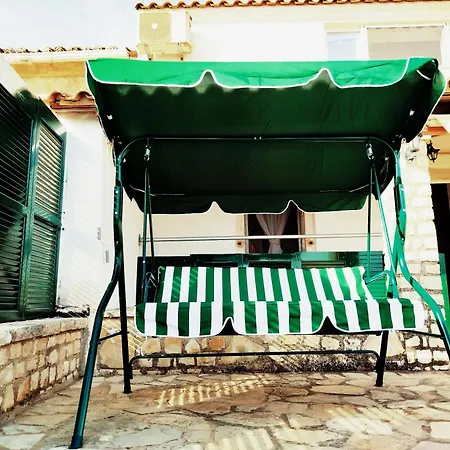 Apartment Castello Di Lafki