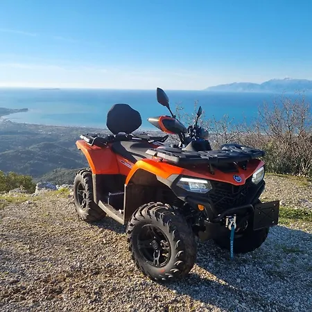 Castello Di شقة Lafki