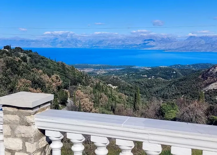 Castello Di Appartement Lafki